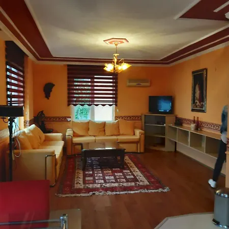 Cozy Near Cleopatra Beach Apartment *
